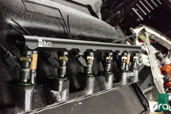 Radium Top Feed Conversion Fuel Rail