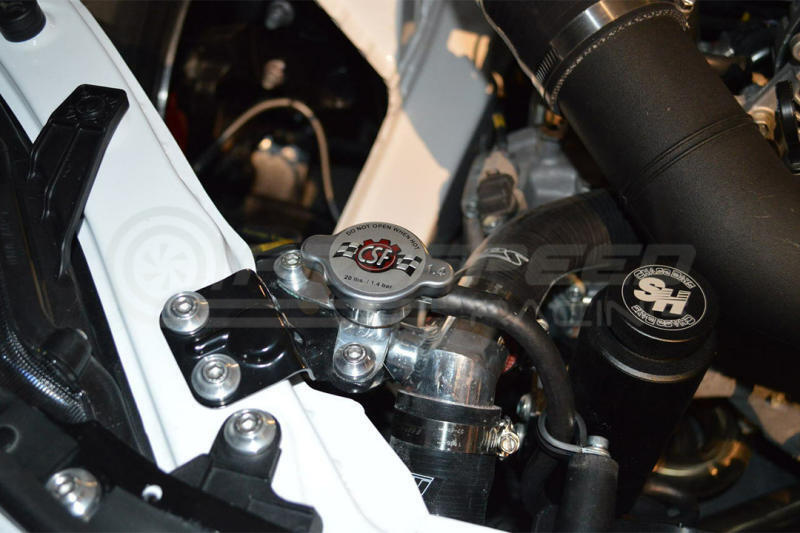 CSF Racing Aluminium Radiator Filler Neck w/1.4 Bar Radiator Cap