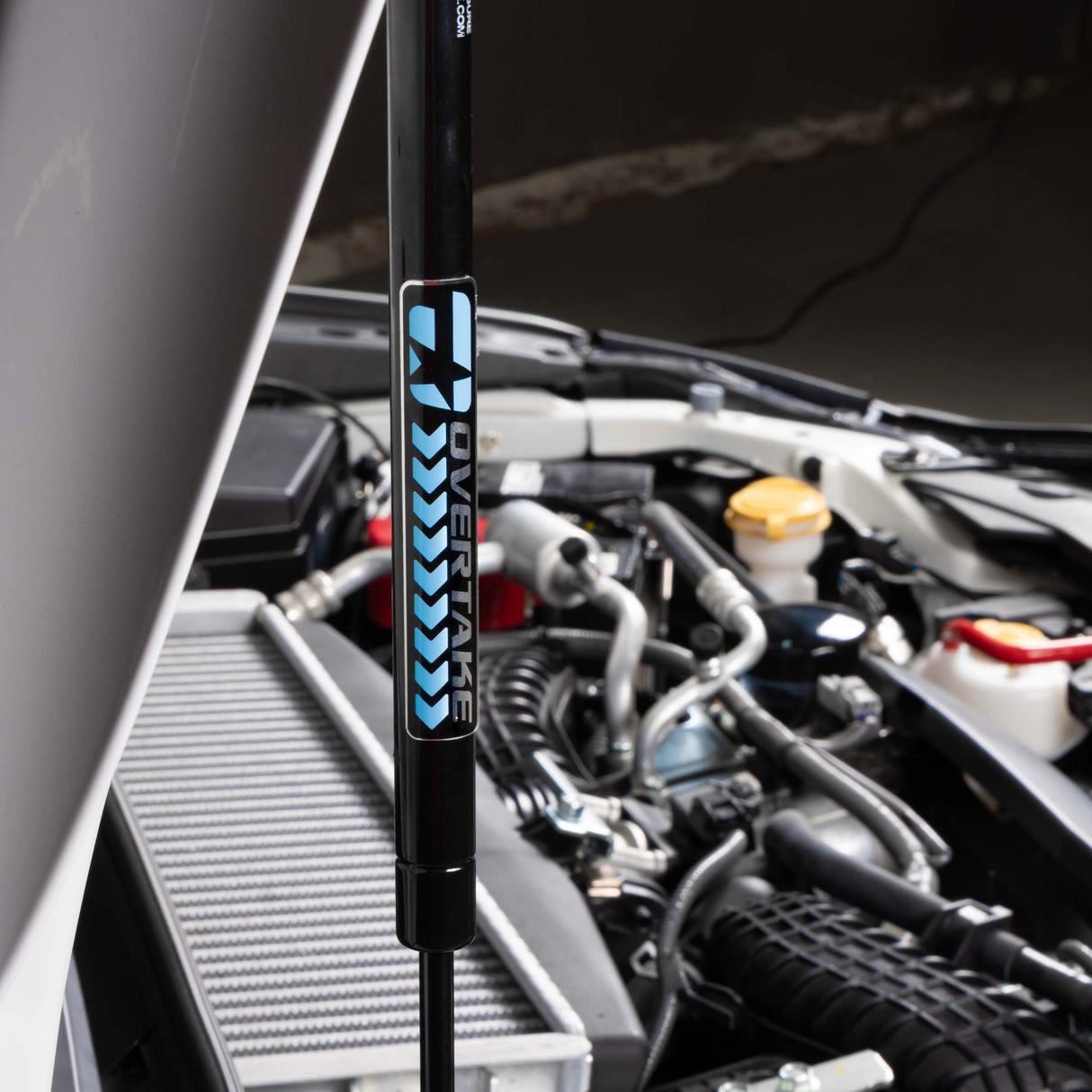 Overtake Hi-Lift Hood Strut Kit