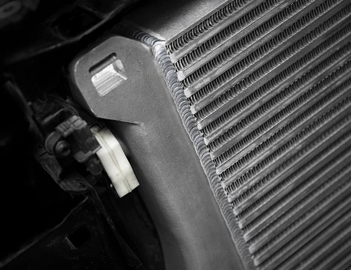 Integrated Engineering FDS Intercooler - Black