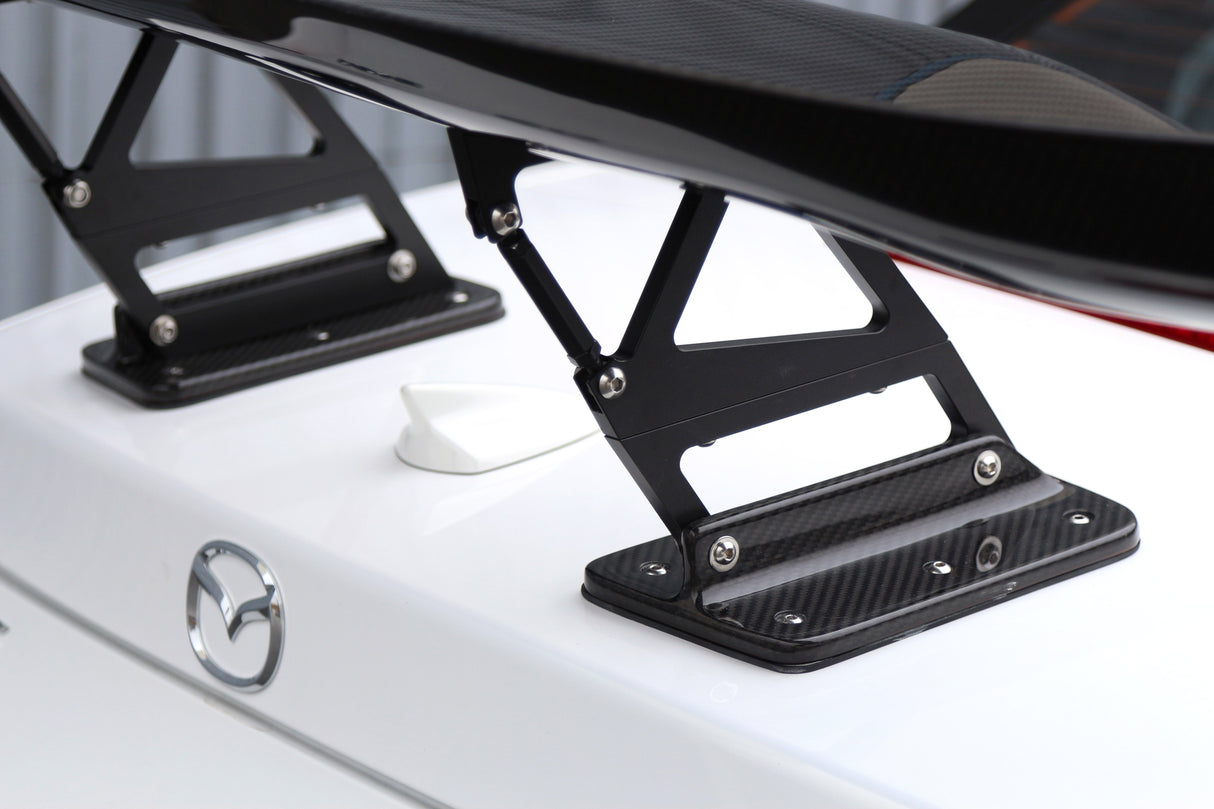 APR Performance Carbon Fibre GTC-200 Adjustable Wing