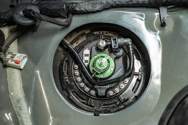 Radium Fuel Pump Hanger w/Integrated FPR