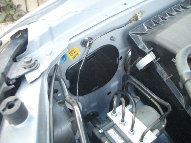 Subaru Genuine Fender Plug Cap