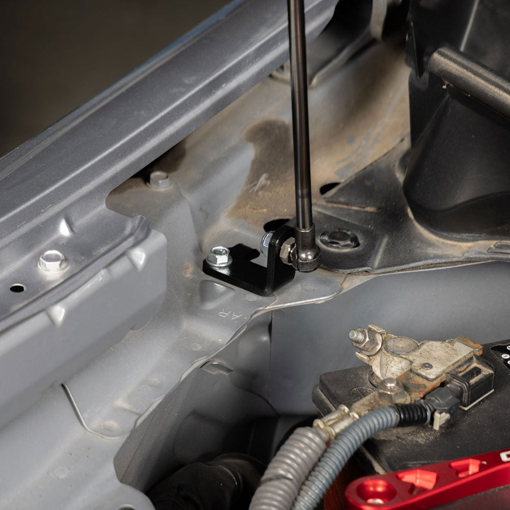 Overtake Hi Lift Hood Strut Kit