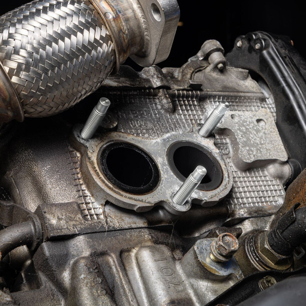 Overtake Exhaust Manifold Hardware Kit
