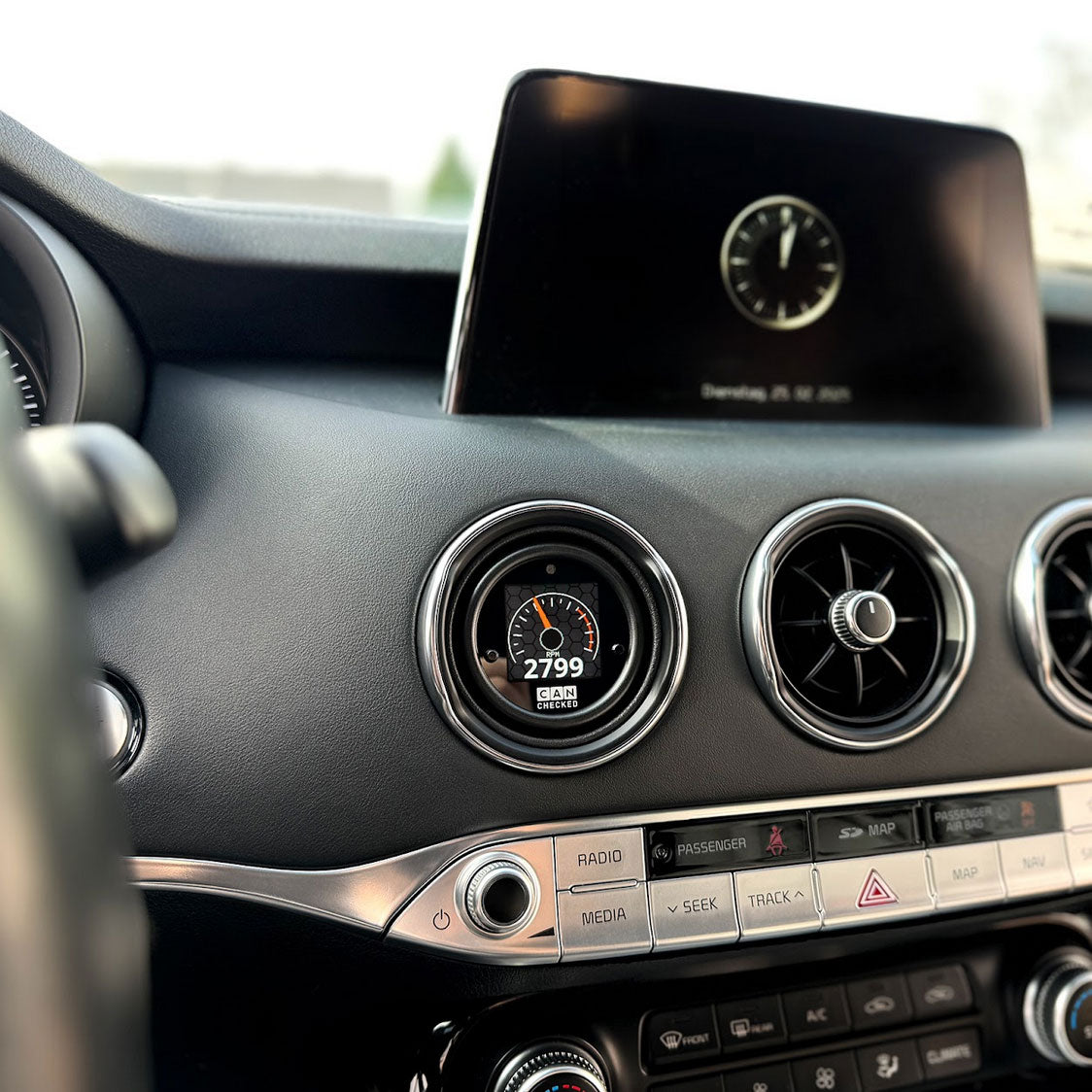 CANchecked MFD15 Gen2 OLED Programmable CanBus Gauge Display Kit