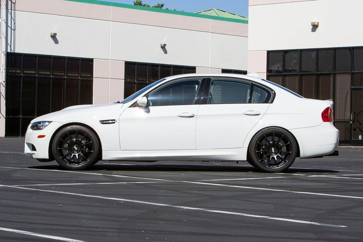 Dinan Free Flow Axle-Back Exhaust