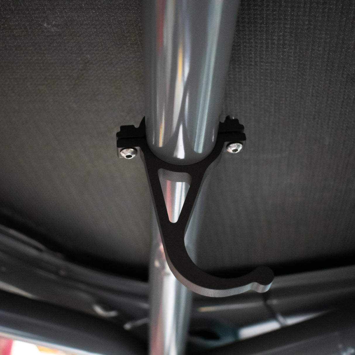 PE Racing PE Mounting Clamp with Hook
