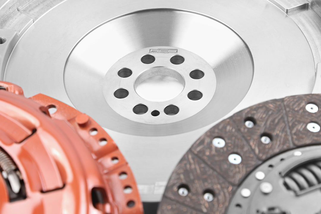 Xtreme Outback Extra Heavy Duty Sprung Organic Steel Backed Clutch Kit incl. Flywheel & Slave Cylinder