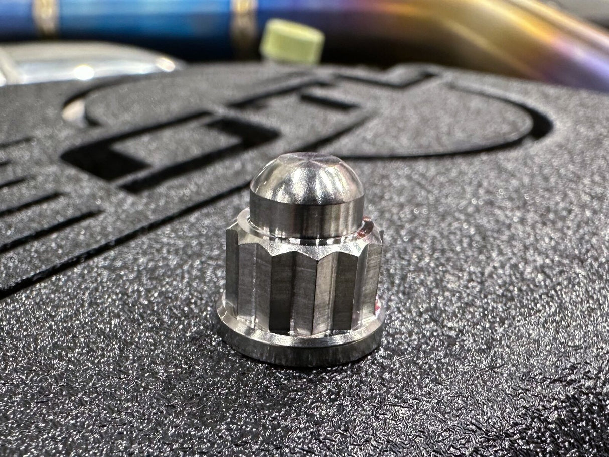 OTL Alternator Cover Wrinkle Black w/Raw Titanium Nuts