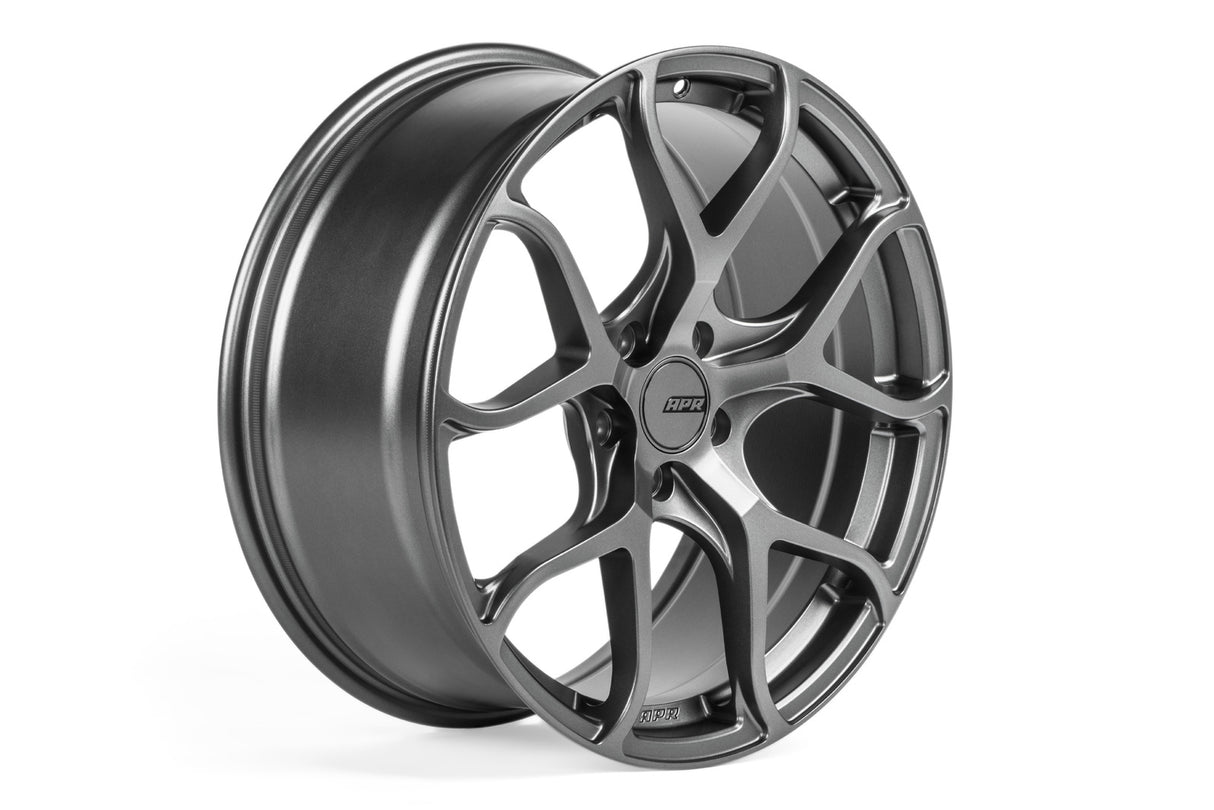 APR A01 Flow Formed Wheels Gunmetal Grey 19x8.5 +45 WHL00002 | Pro Speed Racing
