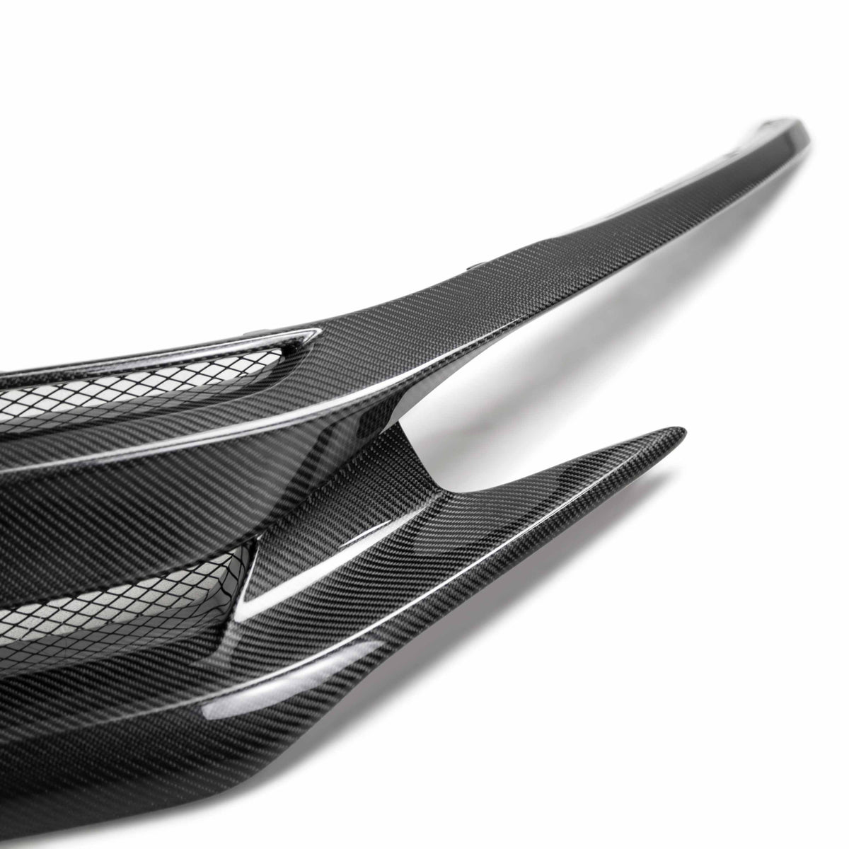 Seibon OE-Style Carbon Fibre Front Grille