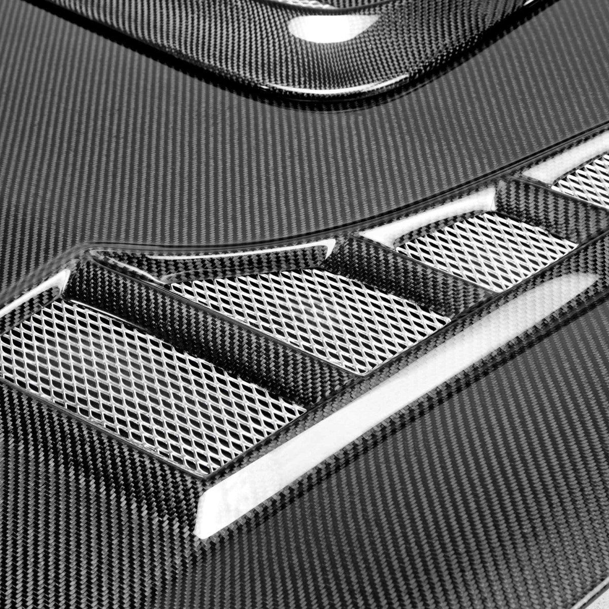Seibon CW-Style Carbon Fibre Hood