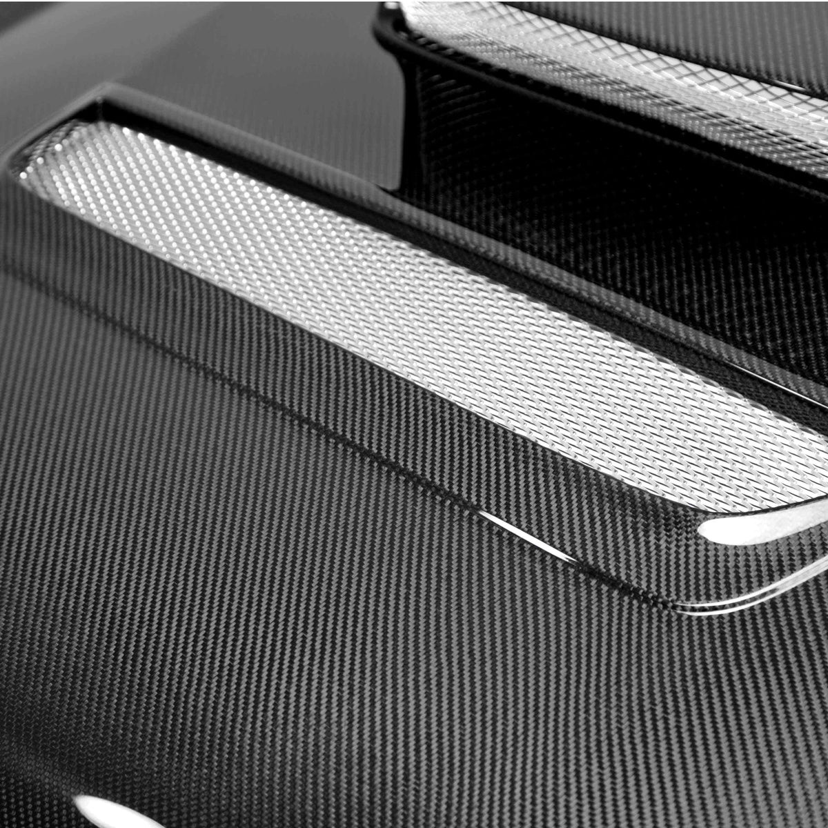 Seibon RC-Style Carbon Fibre Hood
