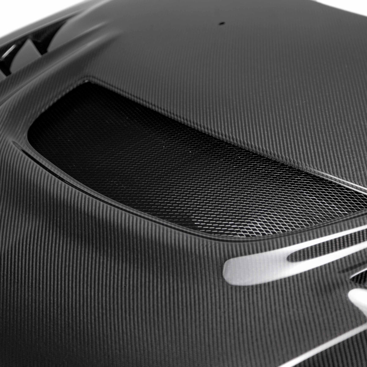 Seibon CW-Style Carbon Fibre Hood