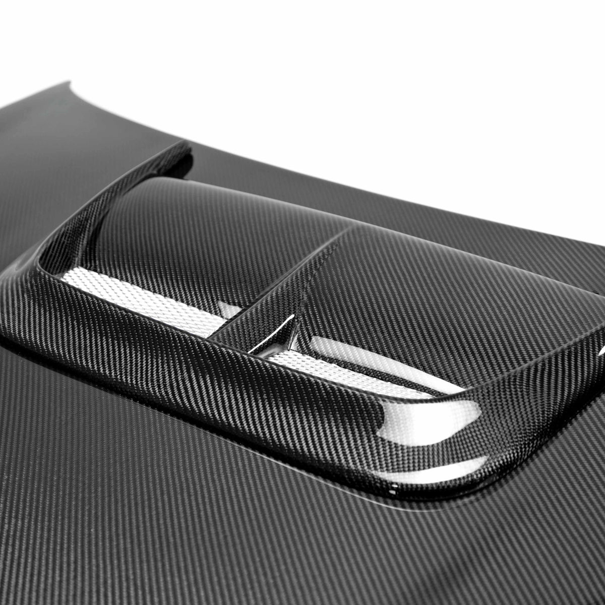 Seibon CW-Style Carbon Fibre Hood