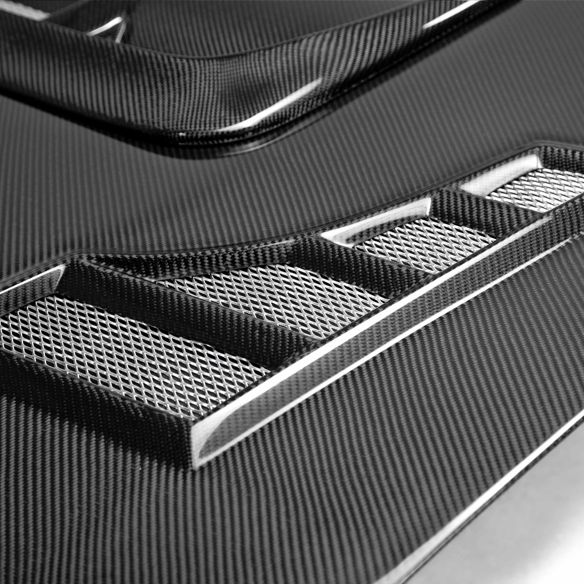 Seibon CW-Style Carbon Fibre Hood
