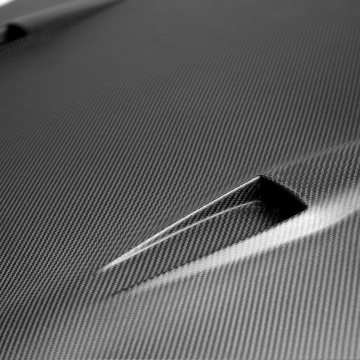 Seibon GTII-Style Dry Carbon Fibre Hood