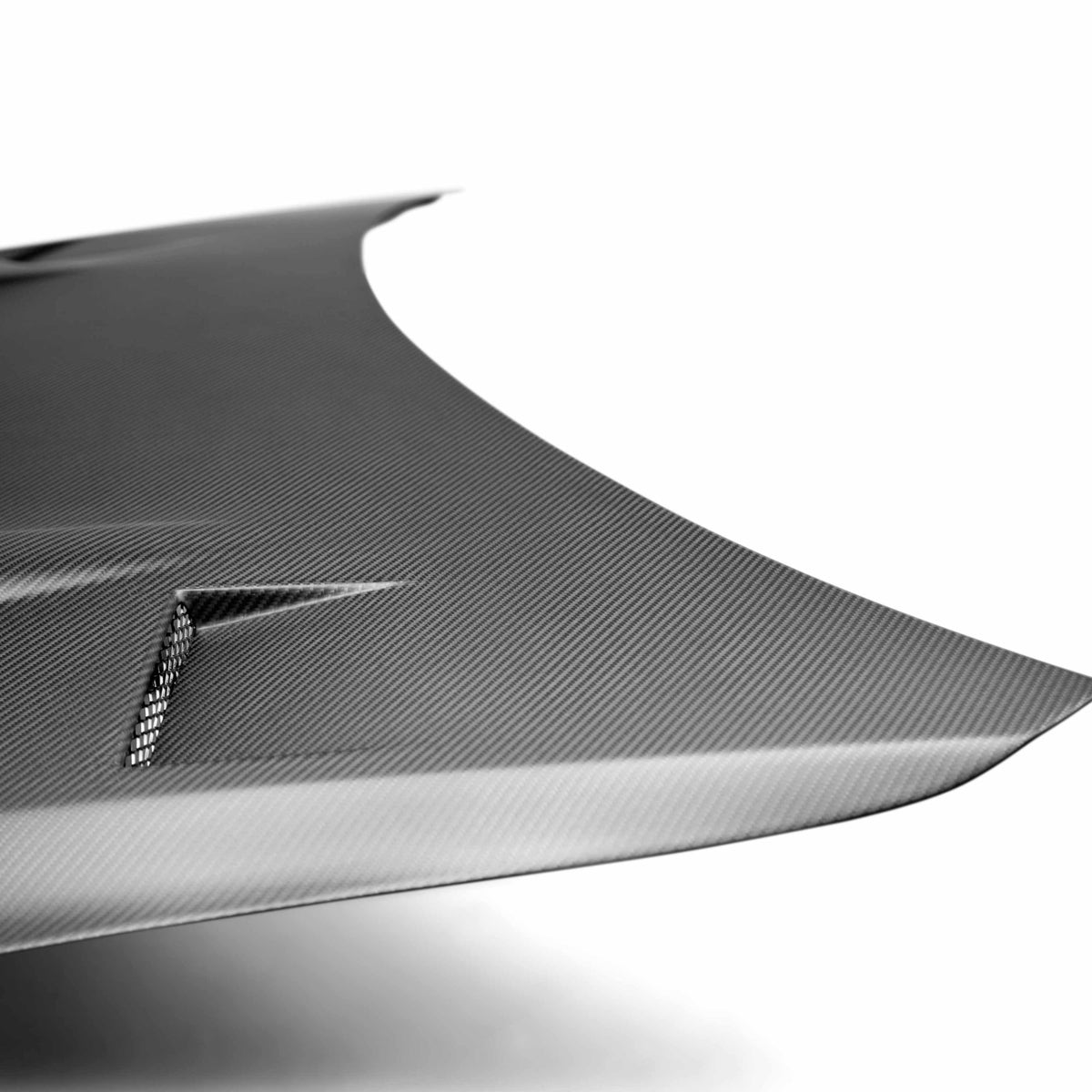 Seibon GTII-Style Dry Carbon Fibre Hood