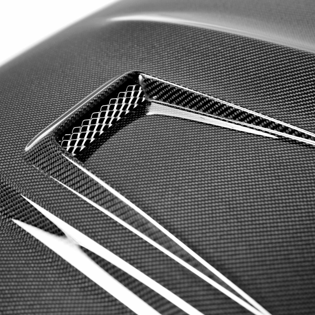 Seibon GT-Style Carbon Fibre Hood