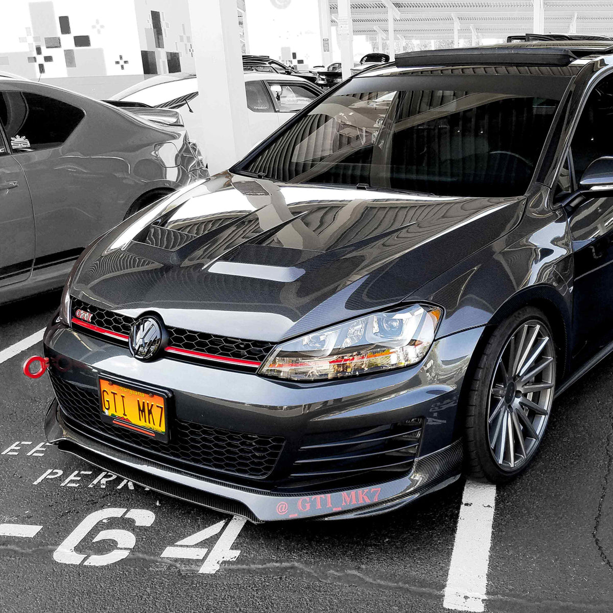 Seibon DV-Style Carbon Fibre Hood