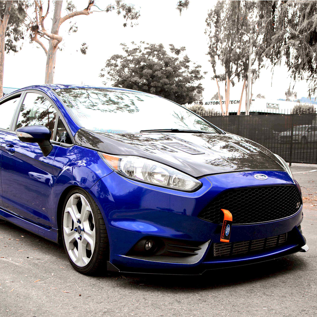 Seibon RS-Style Carbon Fibre Hood