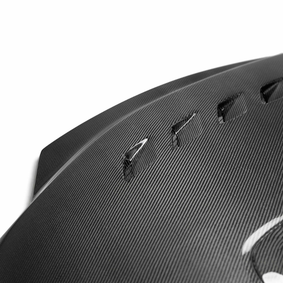 Seibon BT-Style Carbon Fibre Hood
