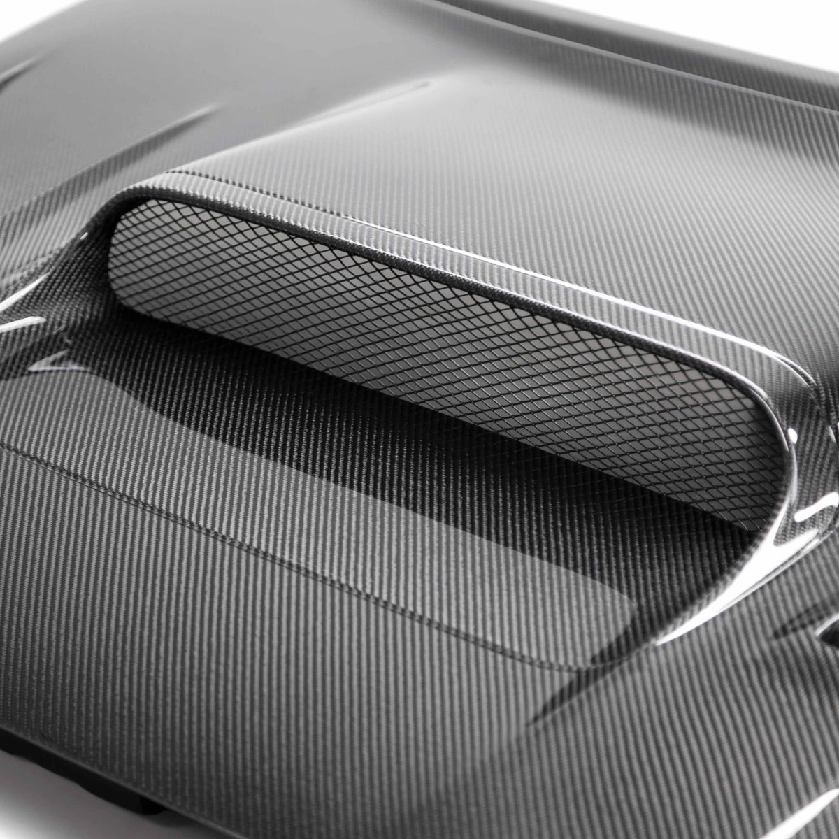 Seibon VS-Style Carbon Fibre Hood