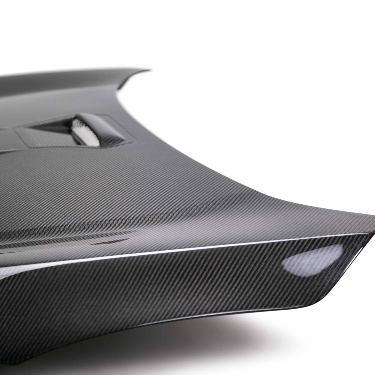 Seibon MR-Style Carbon Fibre Hood