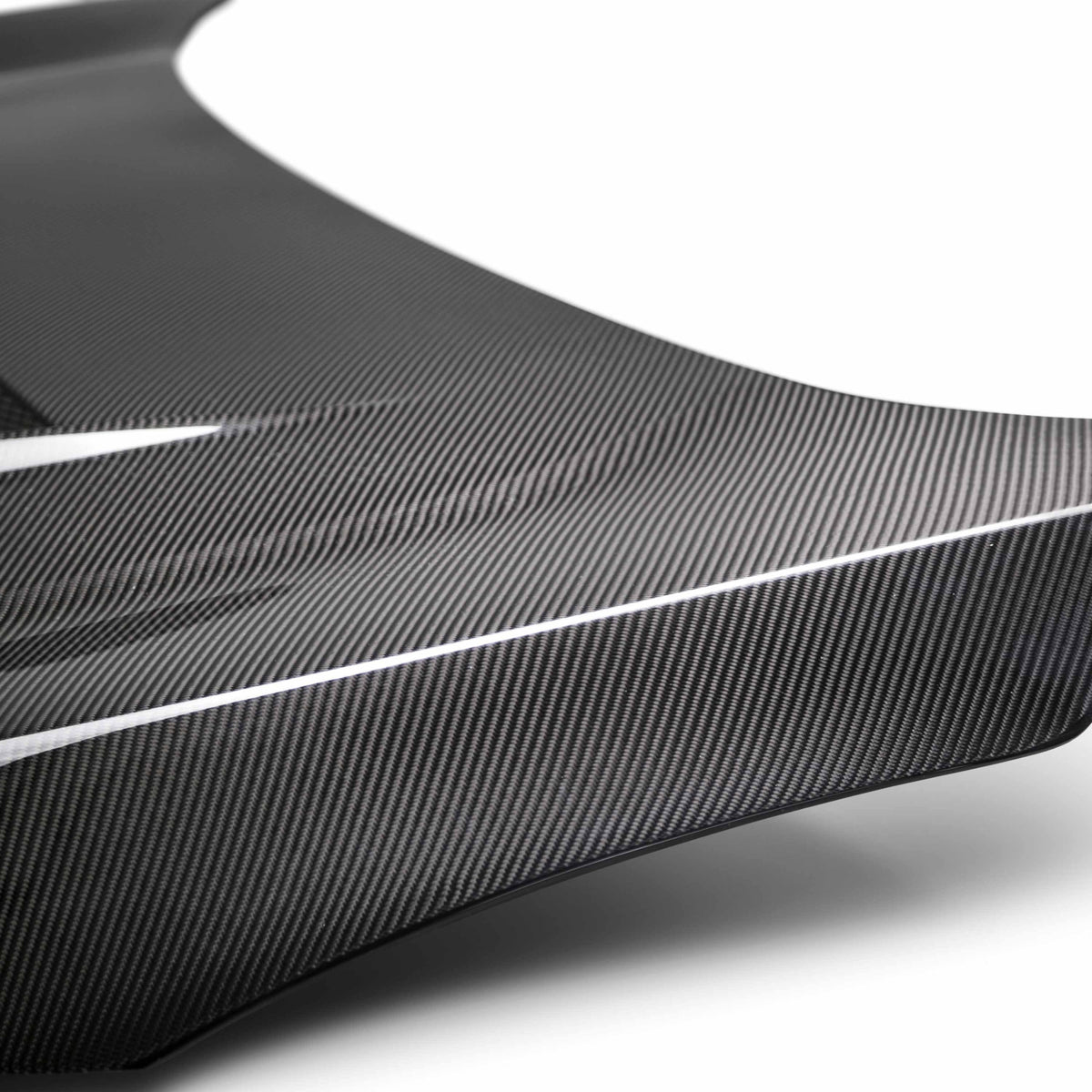 Seibon VS-Style Carbon Fibre Hood