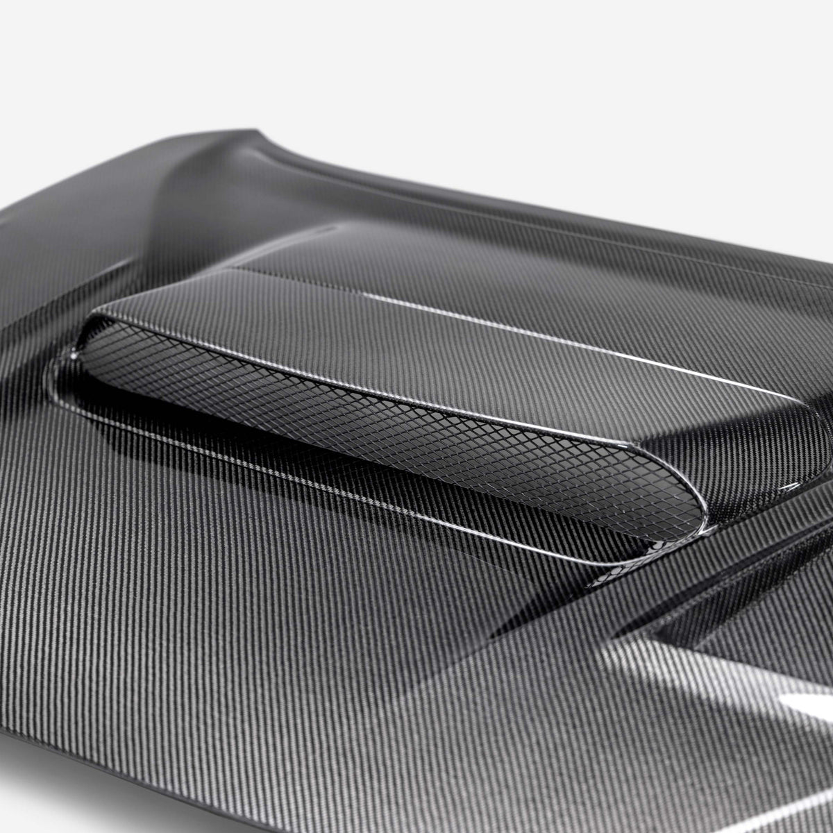 Seibon VS-Style Carbon Fibre Hood