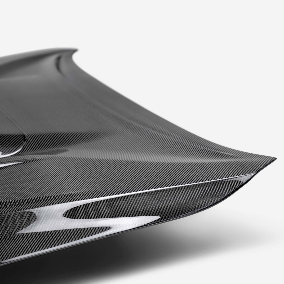 Seibon VS-Style Carbon Fibre Hood