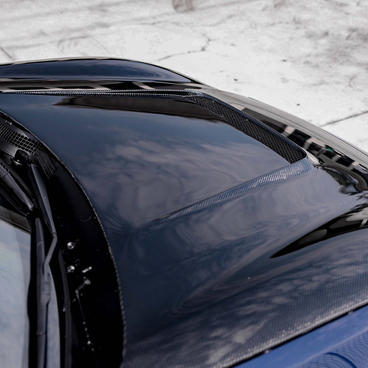Seibon VS-Style Carbon Fibre Hood