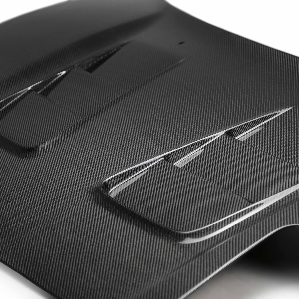 Seibon CW-Style Carbon Fibre Hood