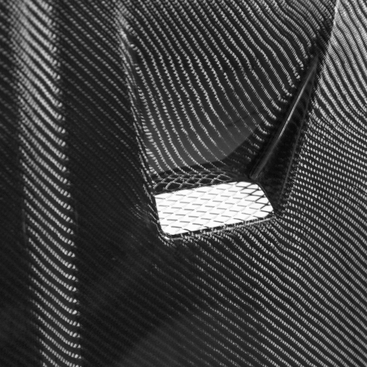 Seibon JU-Style Carbon Fibre Hood