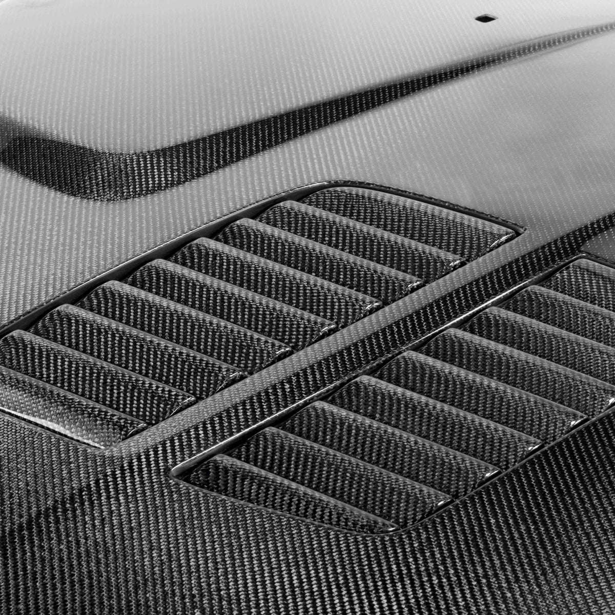 Seibon GTR-Style Carbon Fibre Hood
