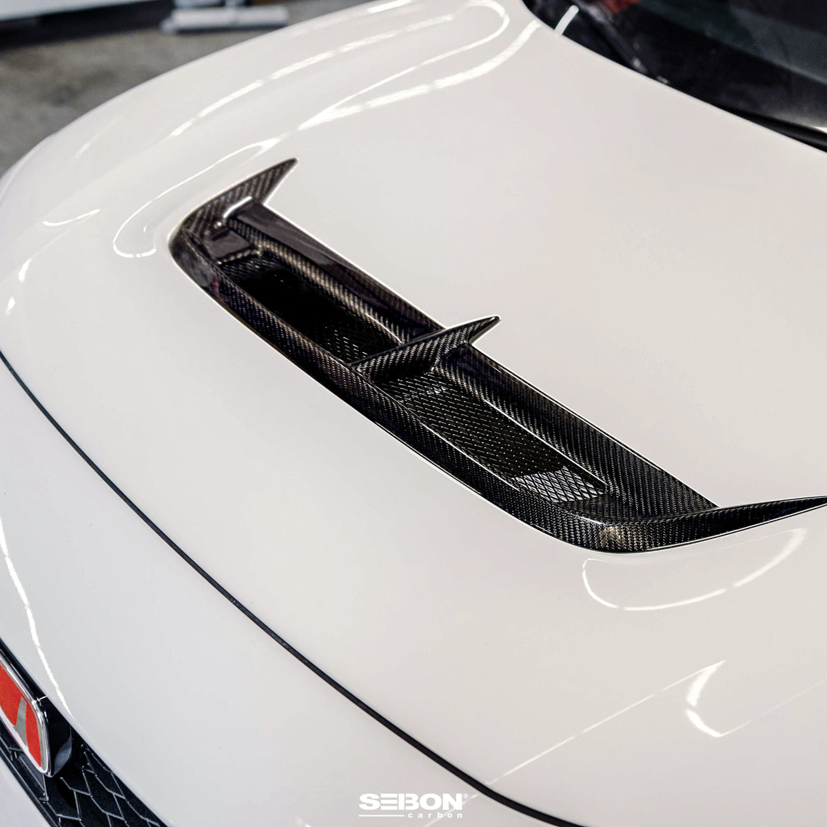 Seibon CW-Style Carbon Fibre Hood Vent
