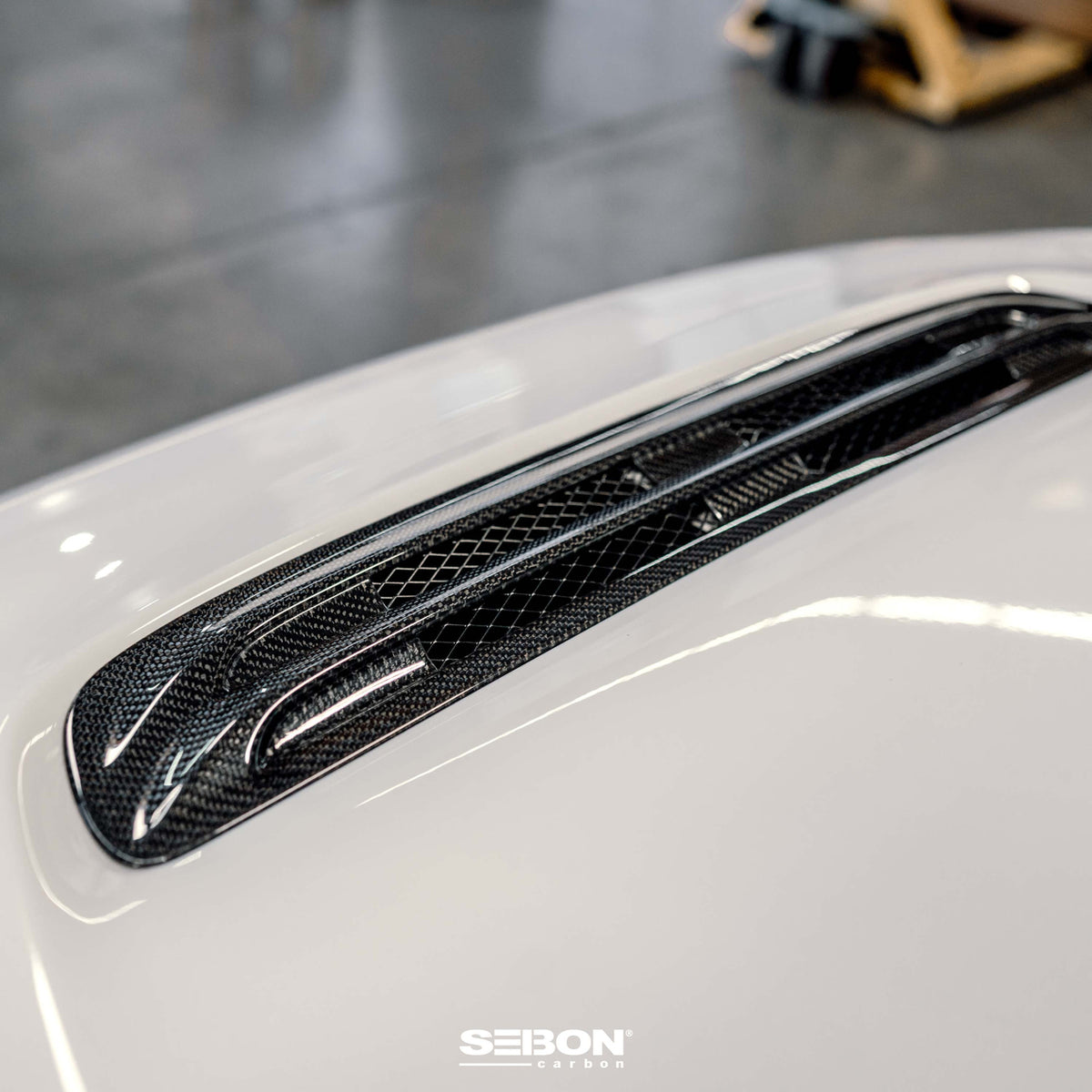 Seibon Carbon Fibre Hood Vent