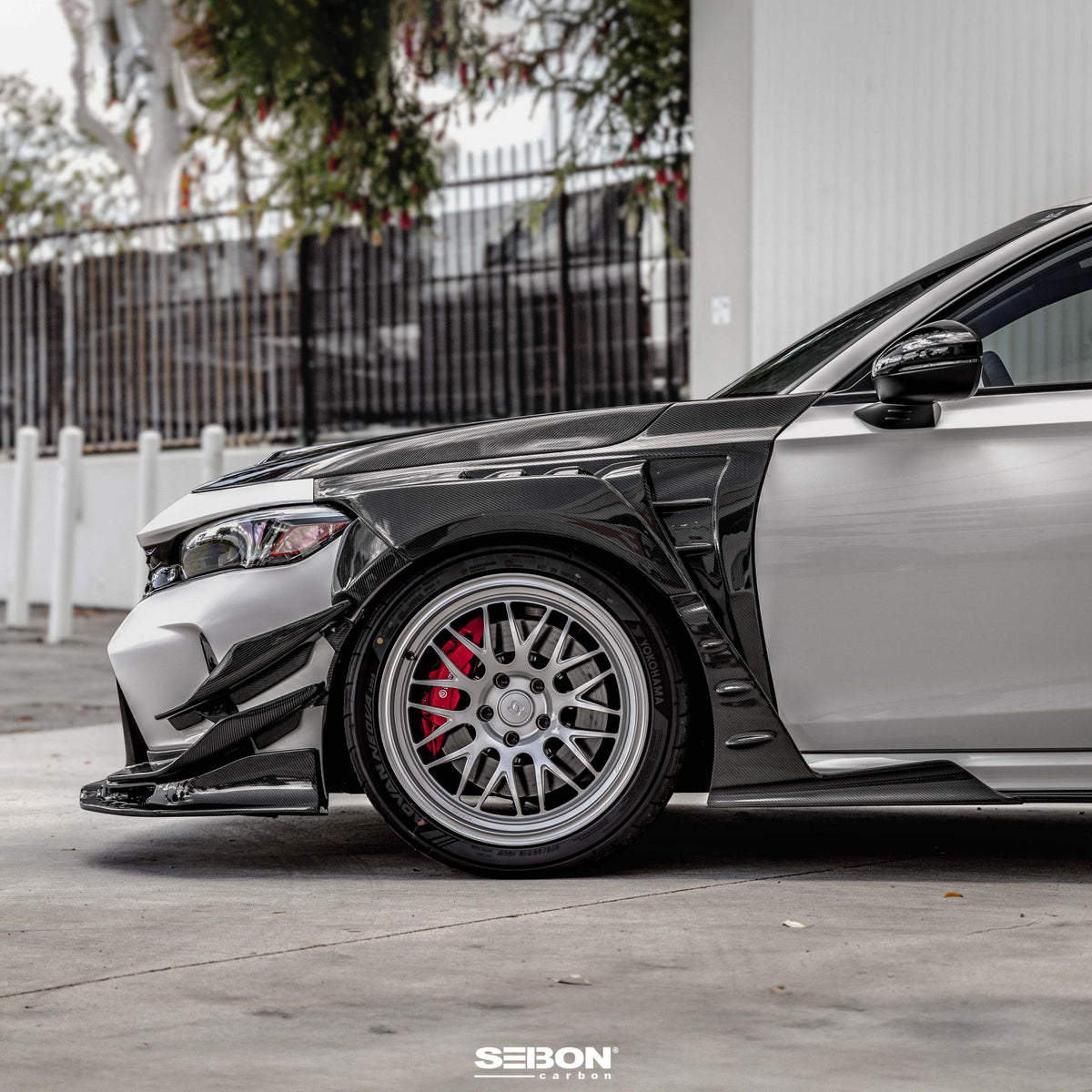 Seibon MB-Style Carbon Fibre Front Side Skirt Extensions