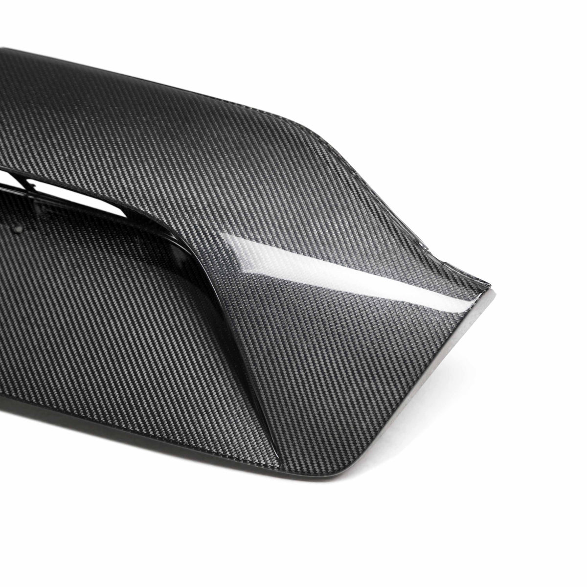 Seibon OE-Style Carbon Fibre Trunk Garnish