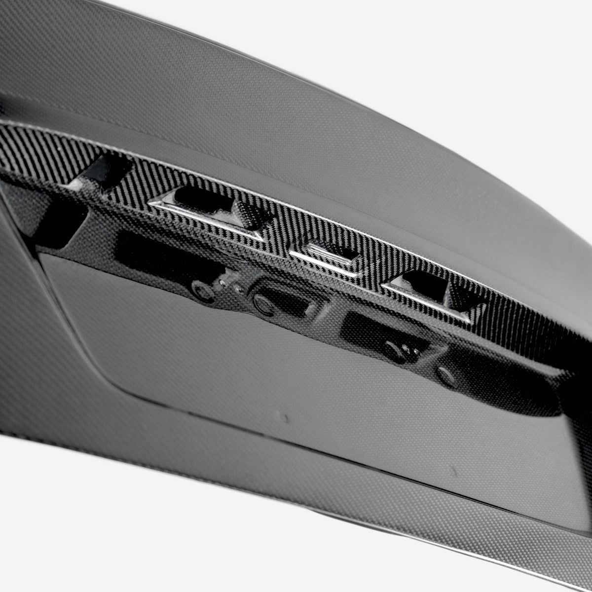 Seibon OE-Style Carbon Fibre Trunk Lid