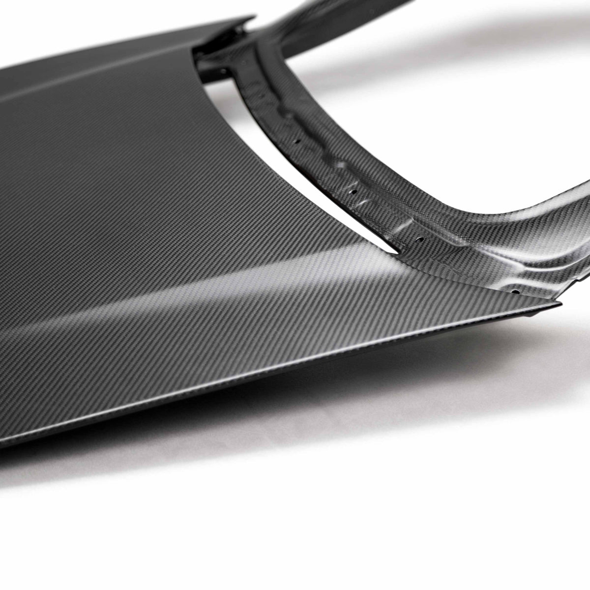 Seibon OE-Style Dry Carbon Fibre Trunk Lid