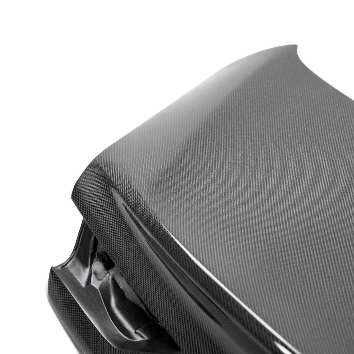 Seibon OE-Style Carbon Fibre Trunk Lid